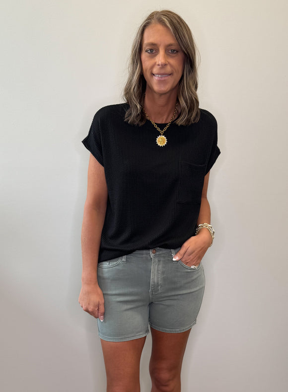 Ribbed Pocket Tee