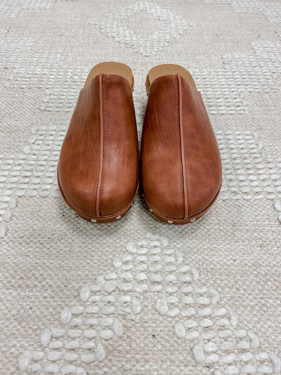 Bourbon Newbie Clog