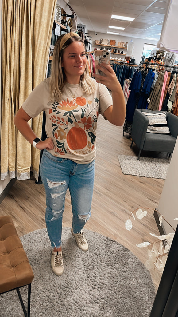 Blooming Pumpkin Graphic Tee