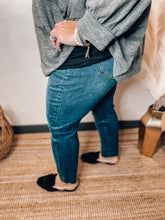 Load image into Gallery viewer, Button Fly Frayed Jean